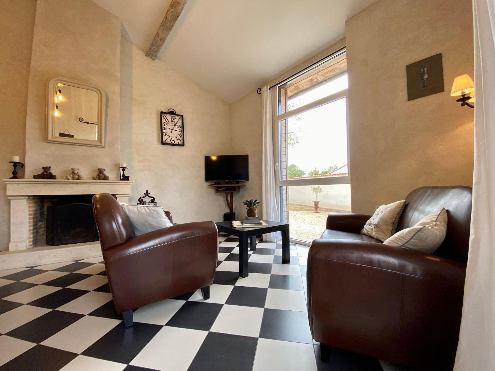 Gite De Charme Avec Piscine Chauffee Et Wifi - 2 Chambres - Fr-1-306-803 Chateauthebaud 外观 照片
